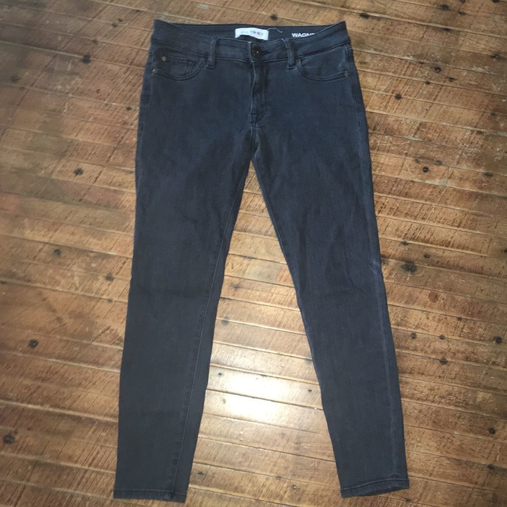 DL1961 black Wagner petite normcore ankle jeans
